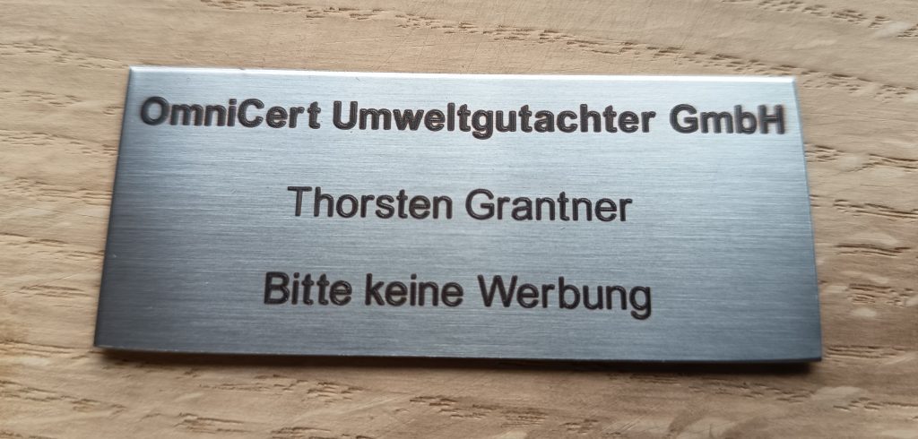 Edelstahlschild mit Lasergravur